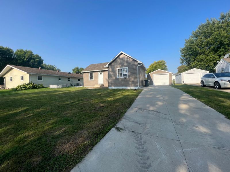 521 Pennsylvania Ave, Adrian, MN 56110