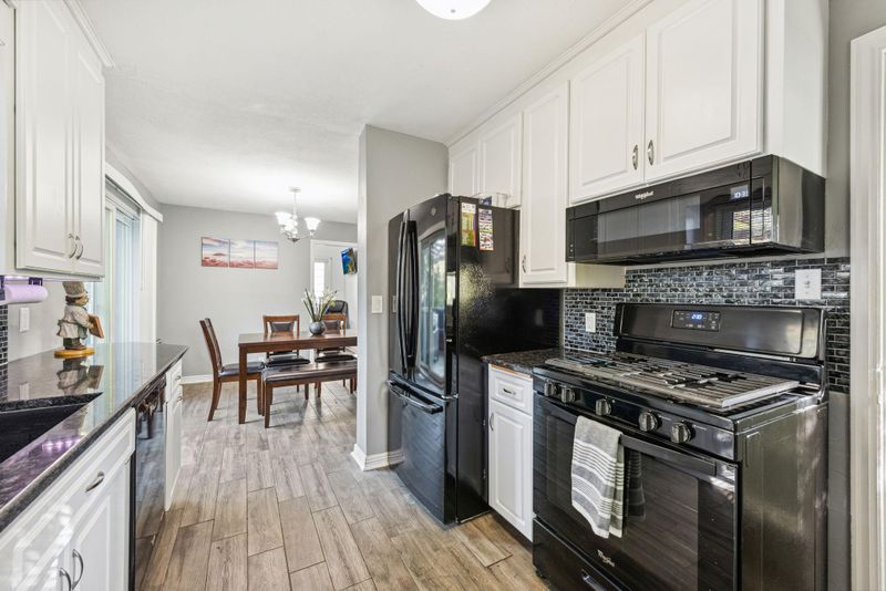3388 Rhode Island Ave S, Saint Louis Park, MN 55426