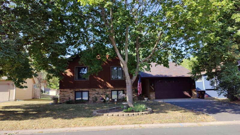 4207 W 131st St, Savage, MN 55378