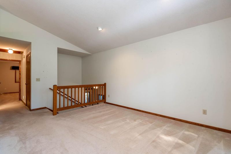 1700 Orchid Dr N, North Mankato, MN 56003