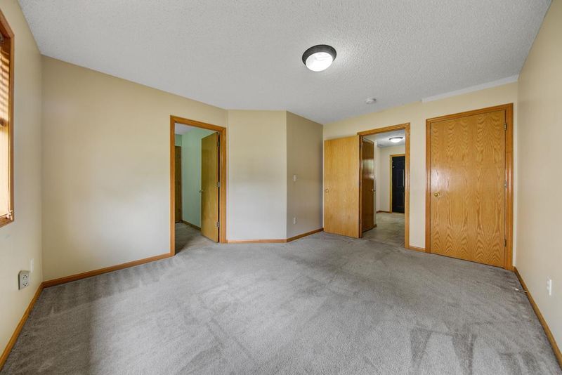500 Tanager Pa, Mankato, MN 56001