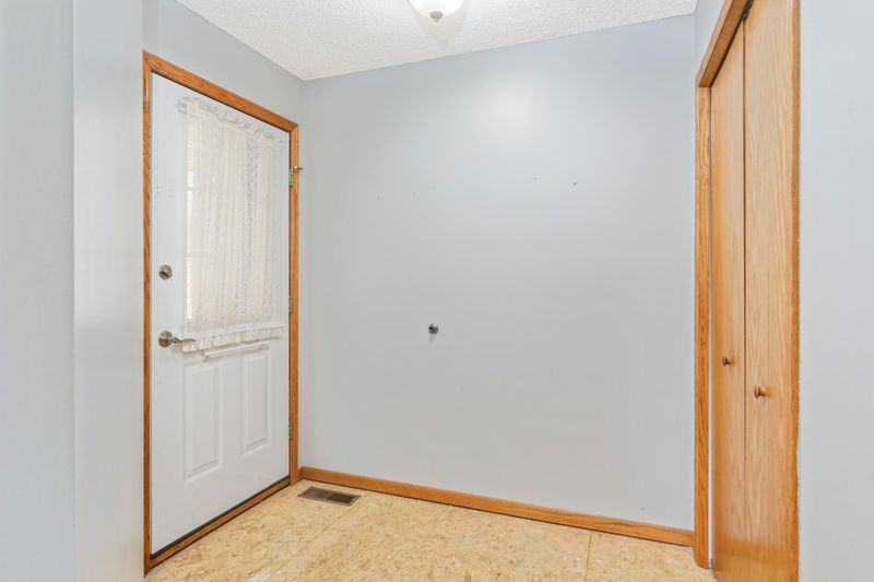 10491 64th Ln NE, Albertville, MN 55301