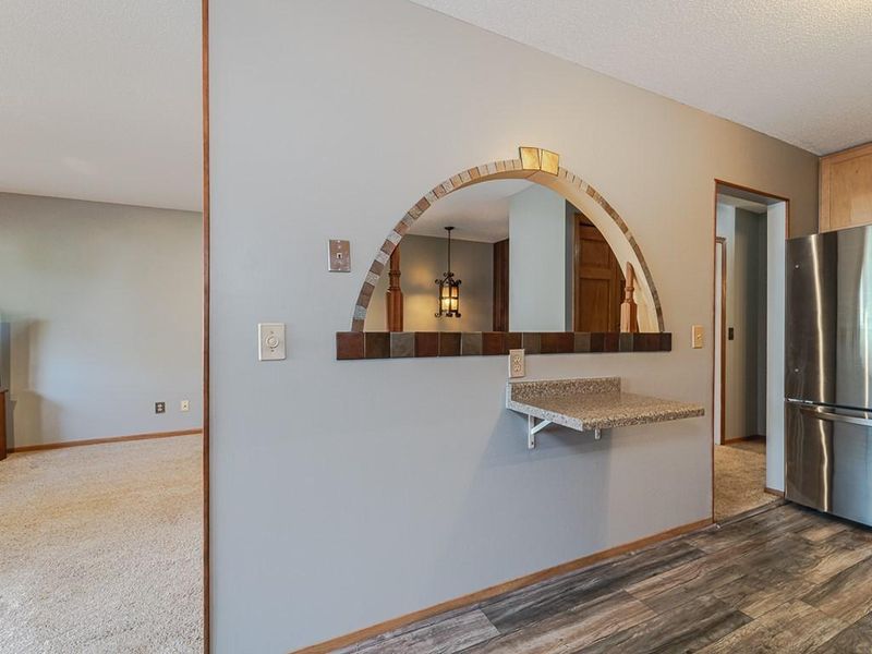 3652 Kolstad Rd, Eagan, MN 55123