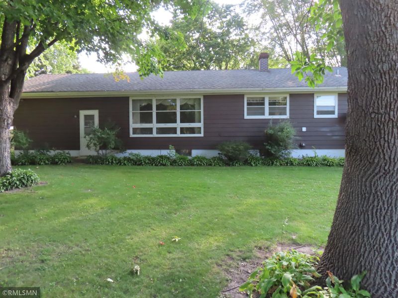 301 8th St N, Waverly, MN 55390