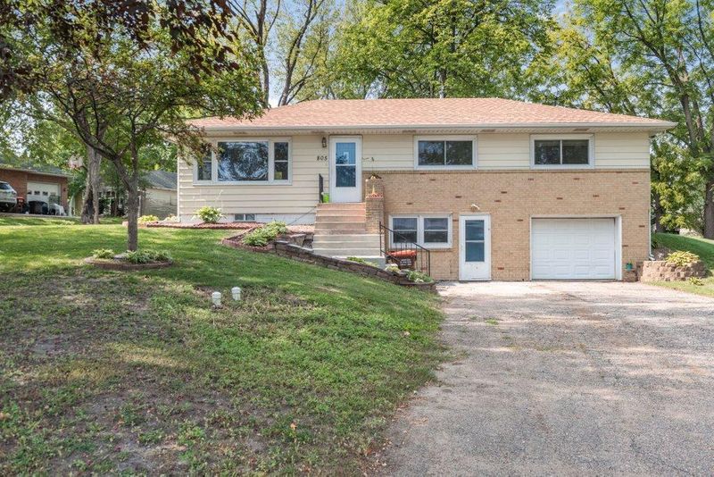 805 5th Ave, Howard Lake, MN 55349