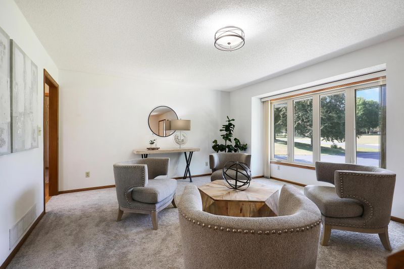 20020 Abilene Ln, Corcoran, MN 55340