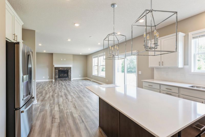 12630 Arklow Ave, Rosemount, MN 55068