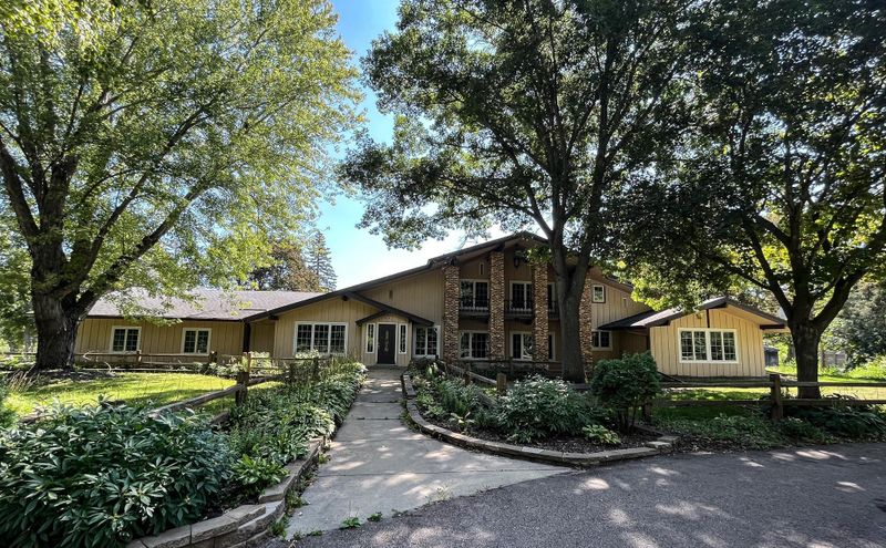 1317 Ninth St NE, Montgomery, MN 56069