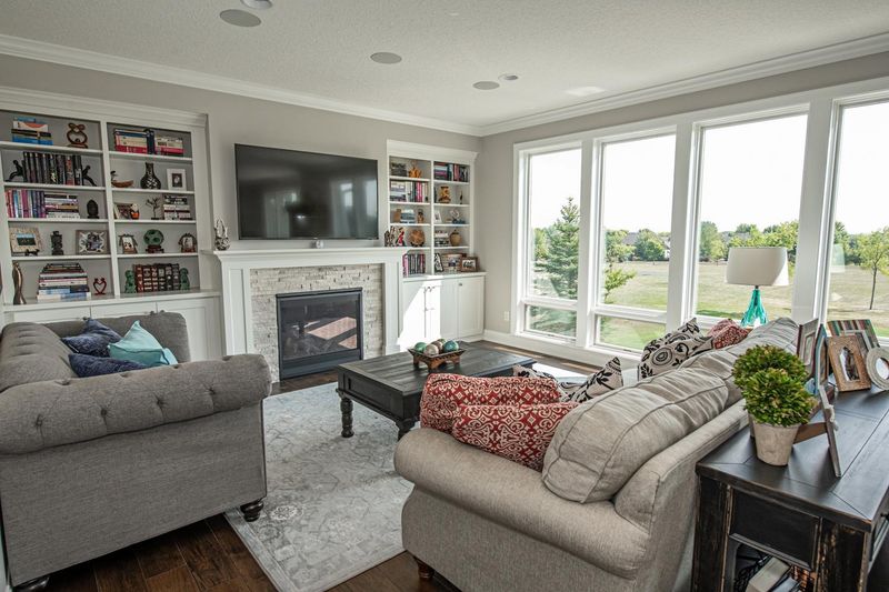 2333 Scenic Park Pl SW, Rochester, MN 55902