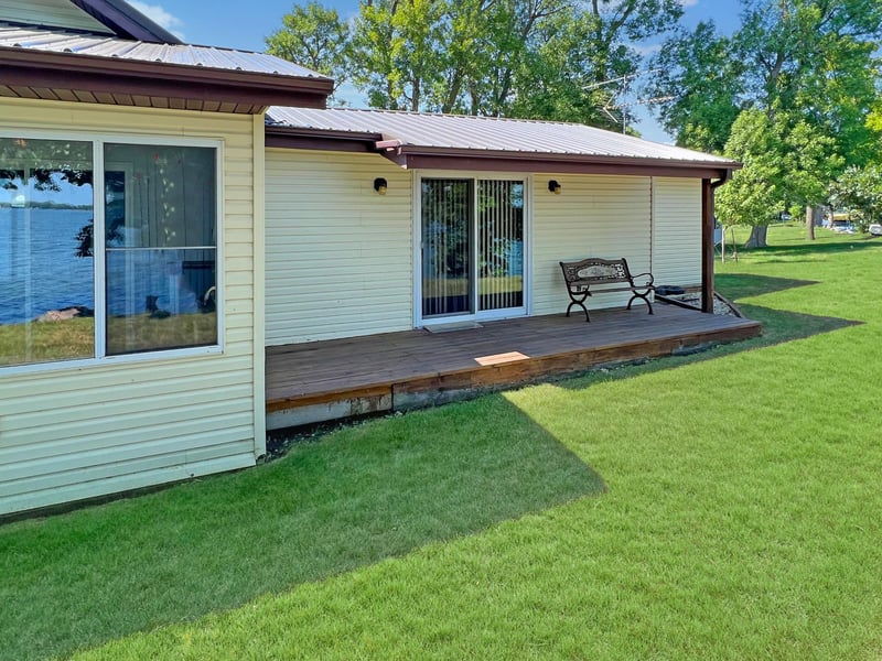 78 Pioneer Trl, Garvin, MN 56132