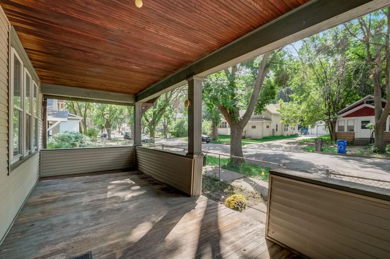 211 Curtice St E, Saint Paul, MN 55107