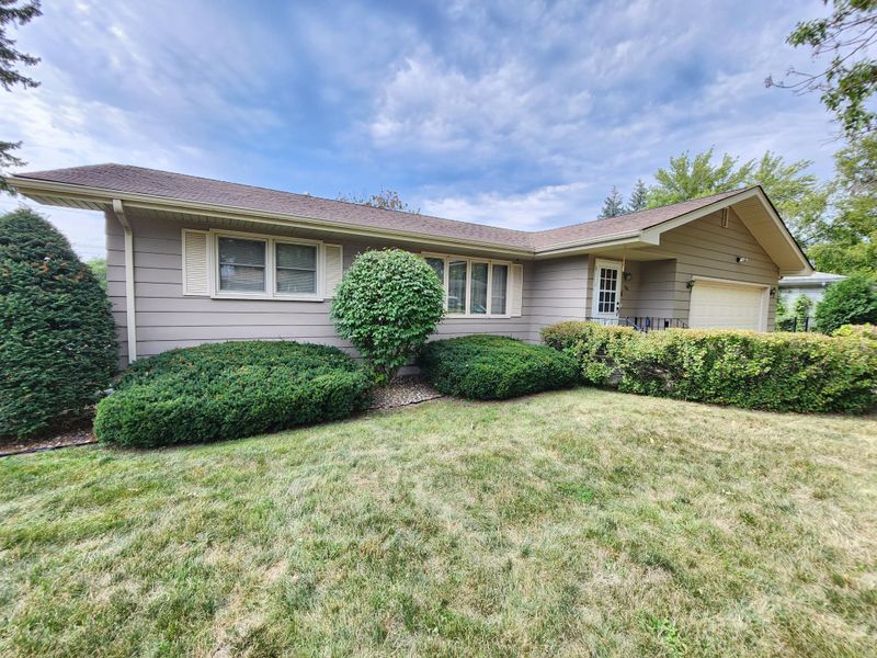 316 Hilltop Ave, Owatonna, MN 55060