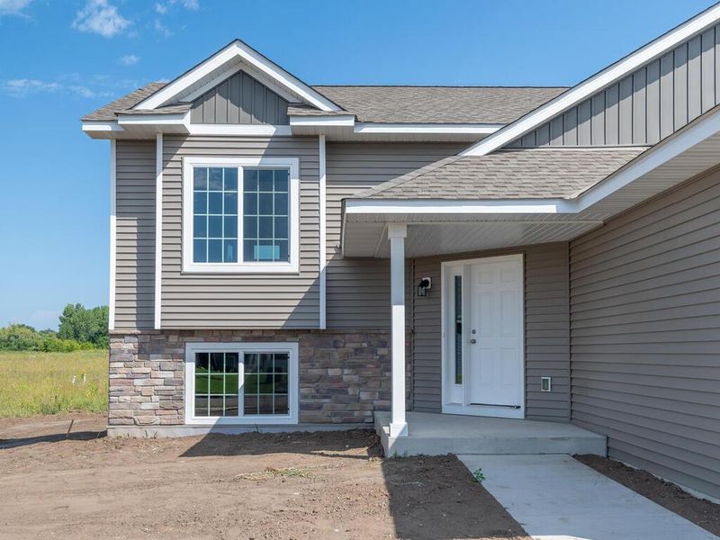 5405 178th St W, Lakeville, MN 55044