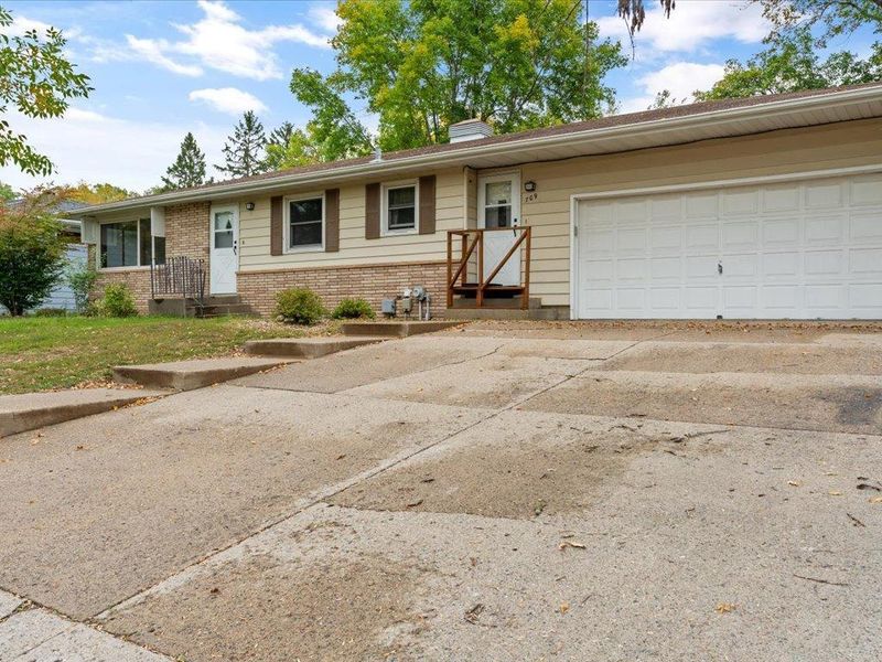 709 SW 4th St, Brainerd, MN 56401