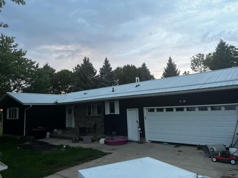 15687 Dover Trl, Faribault, MN 55021