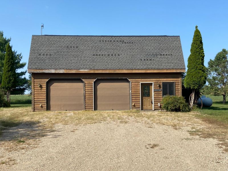25239 361st Ave, Henderson, MN 56044