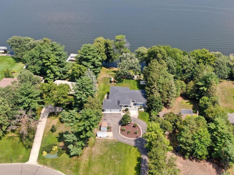 805 Bradford Ave, Champlin, MN 55316