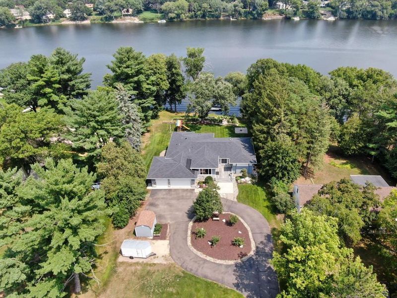 805 Bradford Ave, Champlin, MN 55316