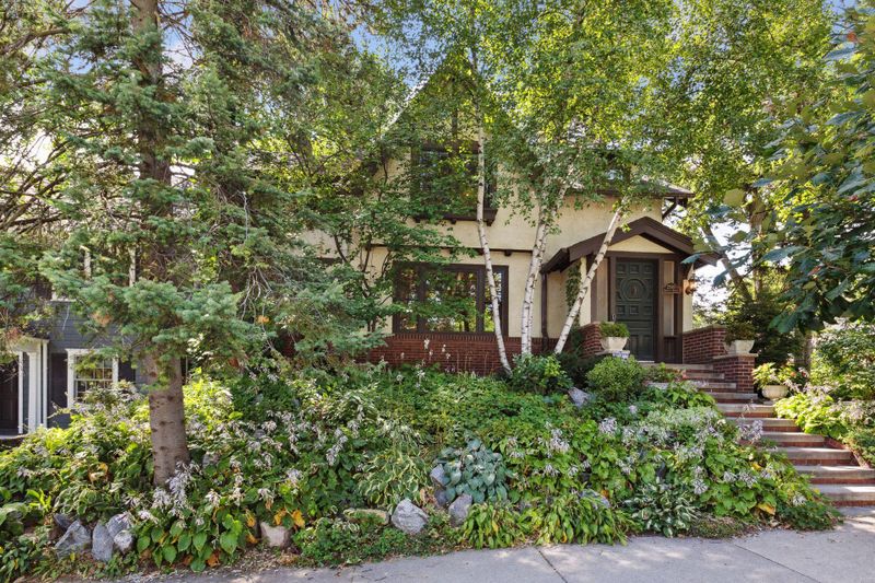 2500 Sheridan Ave S, Minneapolis, MN 55405