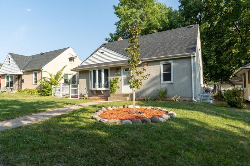 1643 Iowa Ave E, Saint Paul, MN 55106