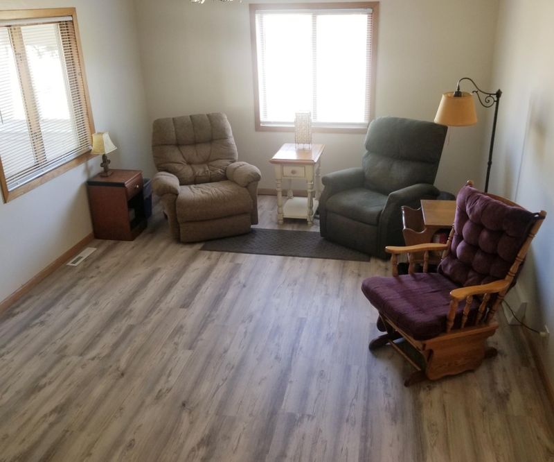 102 4th St NW, Crosby, MN 56441