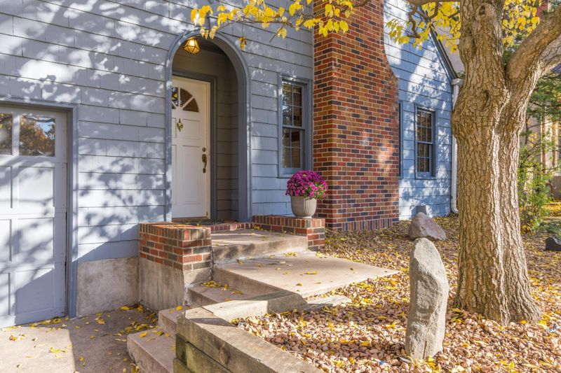 1115 Xerxes Ave S, Minneapolis, MN 55405
