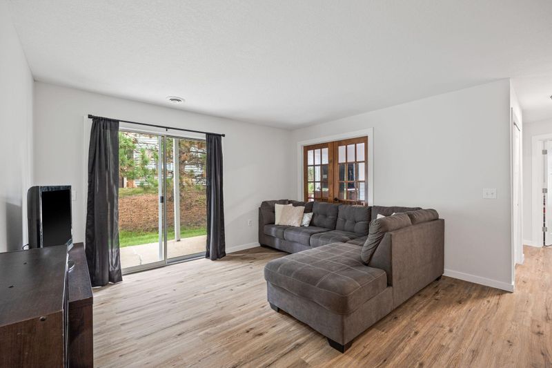 6262 Magda Dr #A, Maple Grove, MN 55369