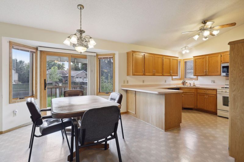 14293 Crofton Ct, Rosemount, MN 55068