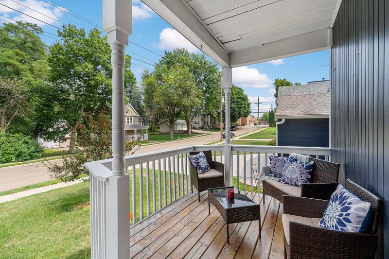 105 4th Ave SW, Faribault, MN 55021