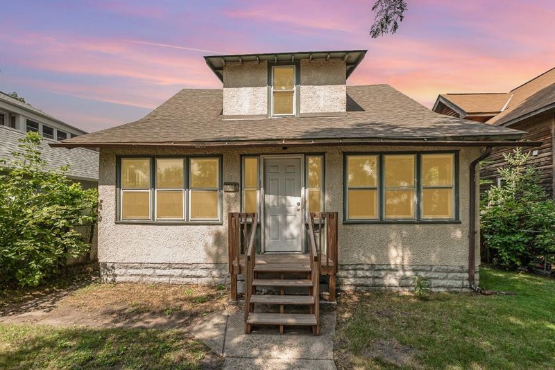 1087 Sherburne Ave, Saint Paul, MN 55104