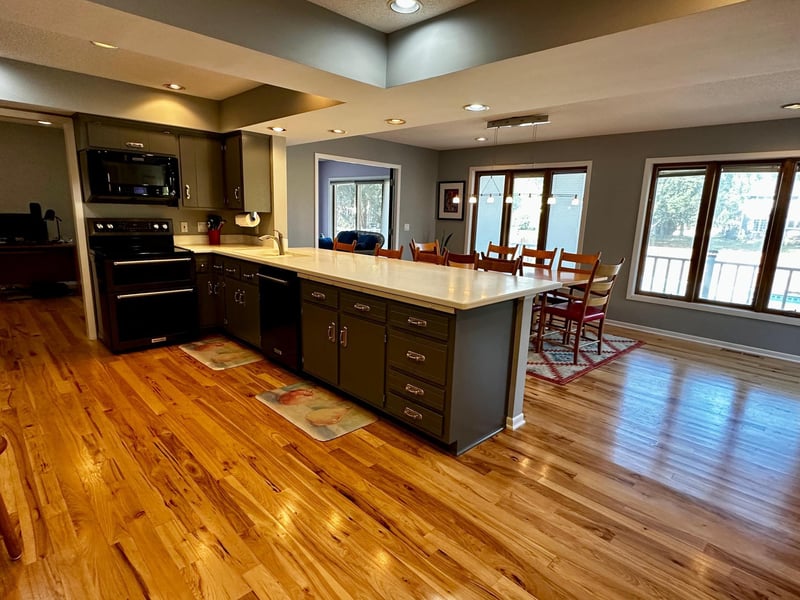 130 Maryland Ave S, Golden Valley, MN 55426