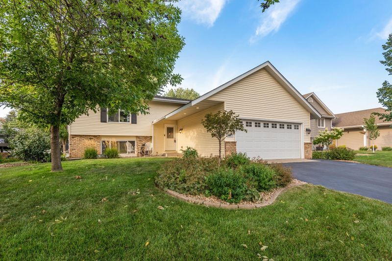 14617 Hanover Ln, Apple Valley, MN 55124