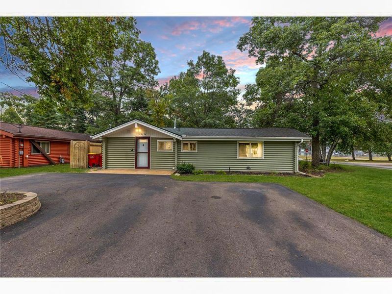 29796 Canary Ln, Breezy Point, MN 56472