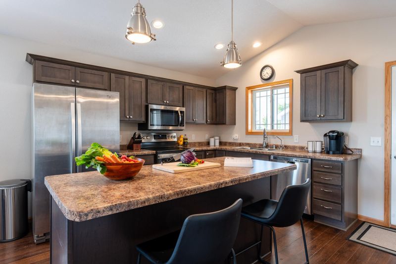 1120 Mill St W, Cannon Falls, MN 55009