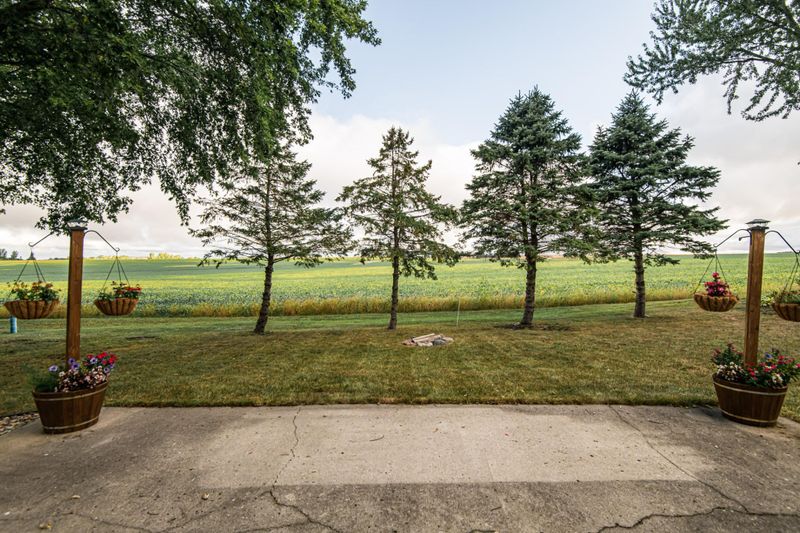 408 5th St NE, Hayfield, MN 55940
