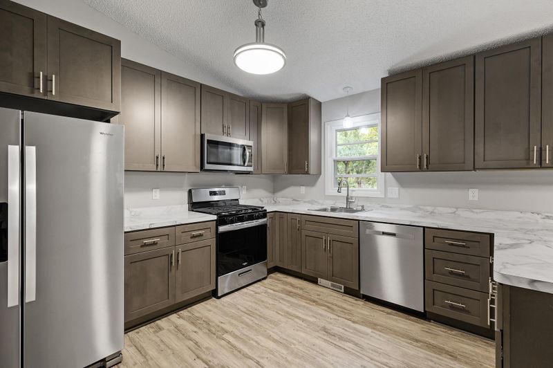 5608 Whited Ave, Minnetonka, MN 55345