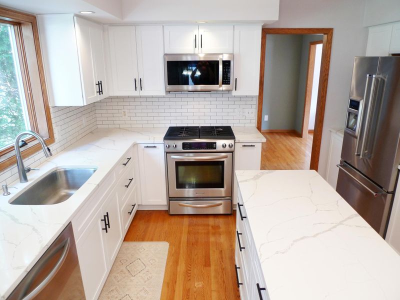 431 High Point Curve S, Maplewood, MN 55119