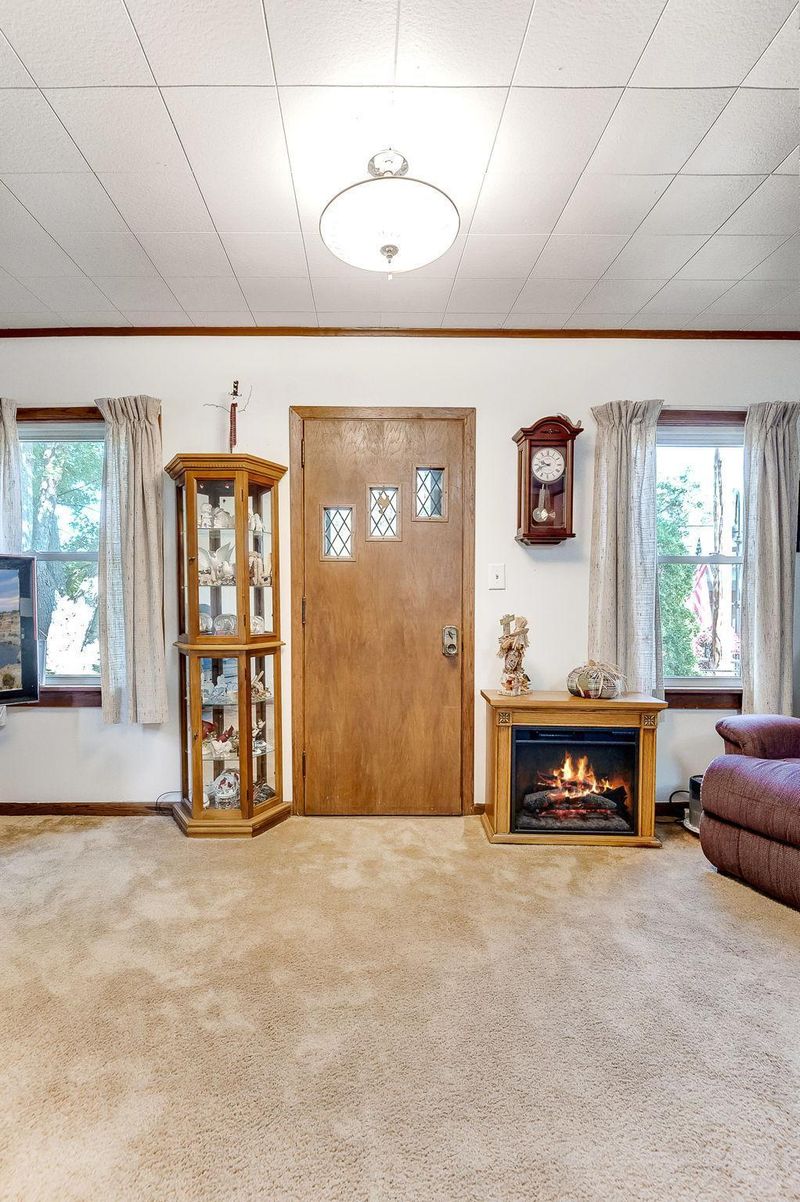 401 Stillwater Rd, Willernie, MN 55090