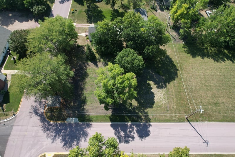 211 N Prairie St, Sherburn, MN 56171