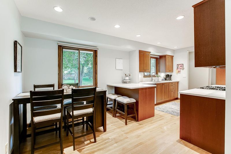 13361 Flagstaff Ave, Apple Valley, MN 55124