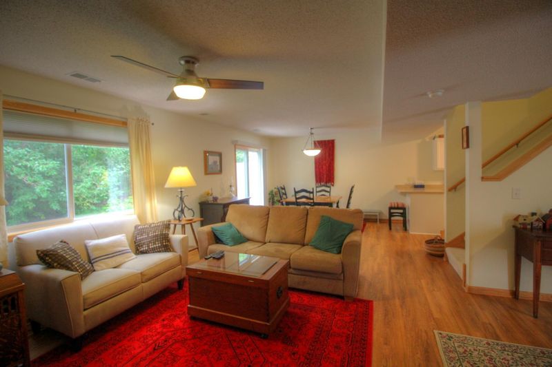 143 Oakmont Ln, Red Wing, MN 55066