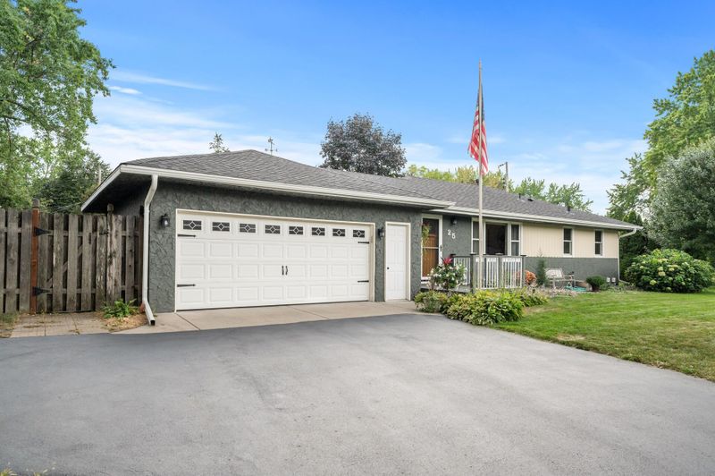 25 W 104th St, Bloomington, MN 55420
