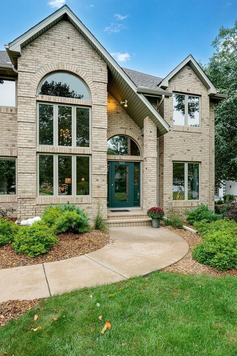 540 Marnie St S, Maplewood, MN 55119