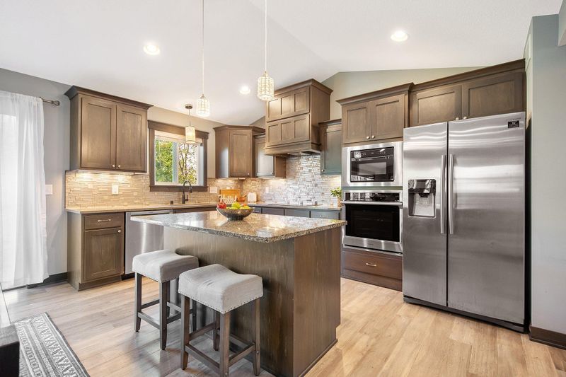 1865 Partridge Pl, Centerville, MN 55038