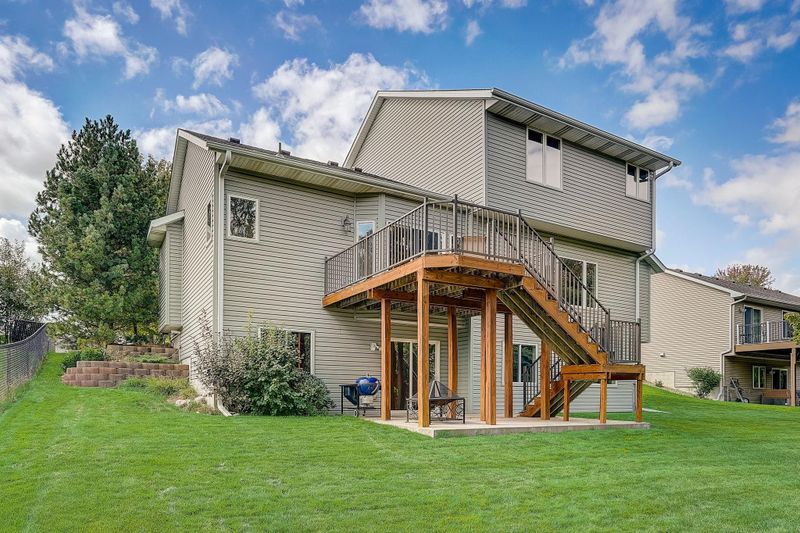 9748 Evergreen Ave N, Brooklyn Park, MN 55443