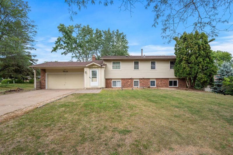 7521 Irish Ave S, Cottage Grove, MN 55016