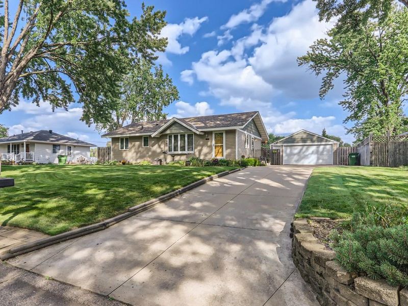 11217 Magnolia St NW, Coon Rapids, MN 55448