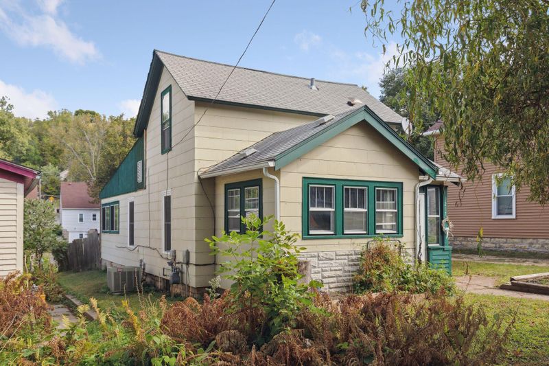 1217 S Park St, Red Wing, MN 55066