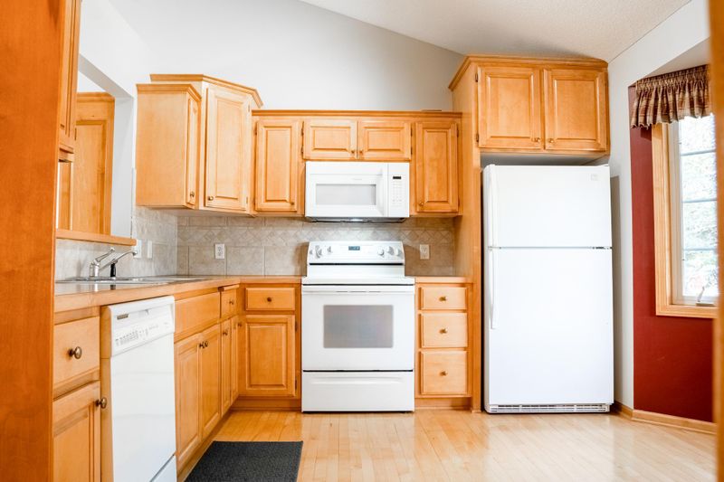 2135 Kennedy Dr, Faribault, MN 55021