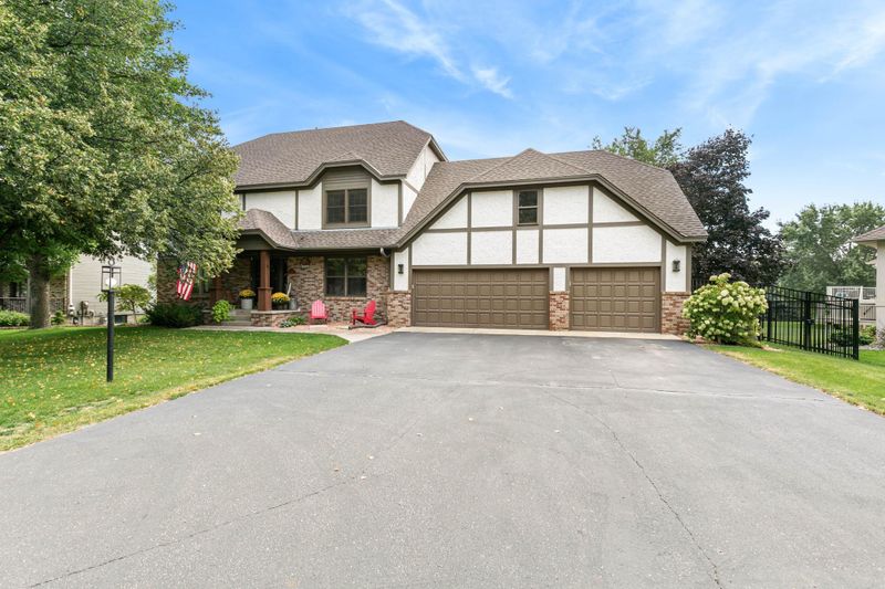 2249 Chelmsford Ln, Saint Cloud, MN 56301